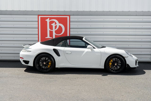 2015 Porsche 911 Turbo S