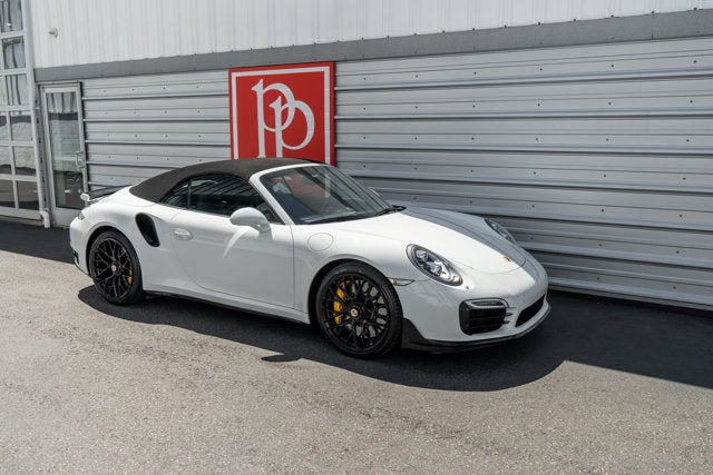 2015 Porsche 911 Turbo S