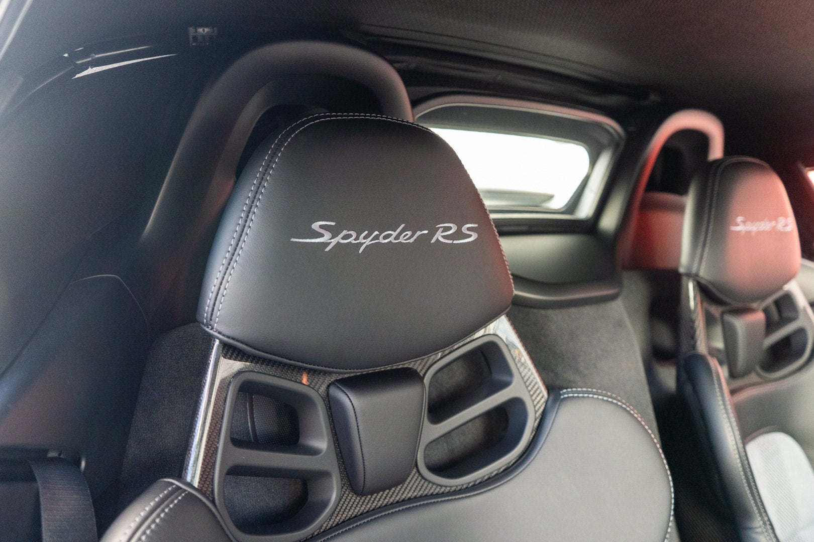 2025 Porsche 718 Spyder RS