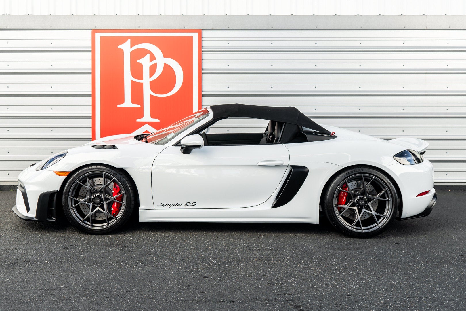 2025 Porsche 718 Spyder RS