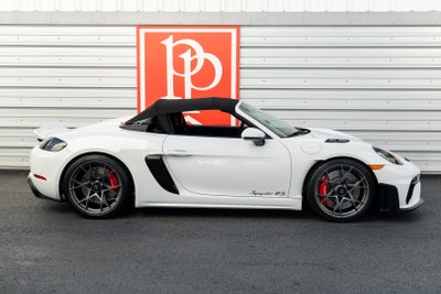 2025 Porsche 718 Spyder RS