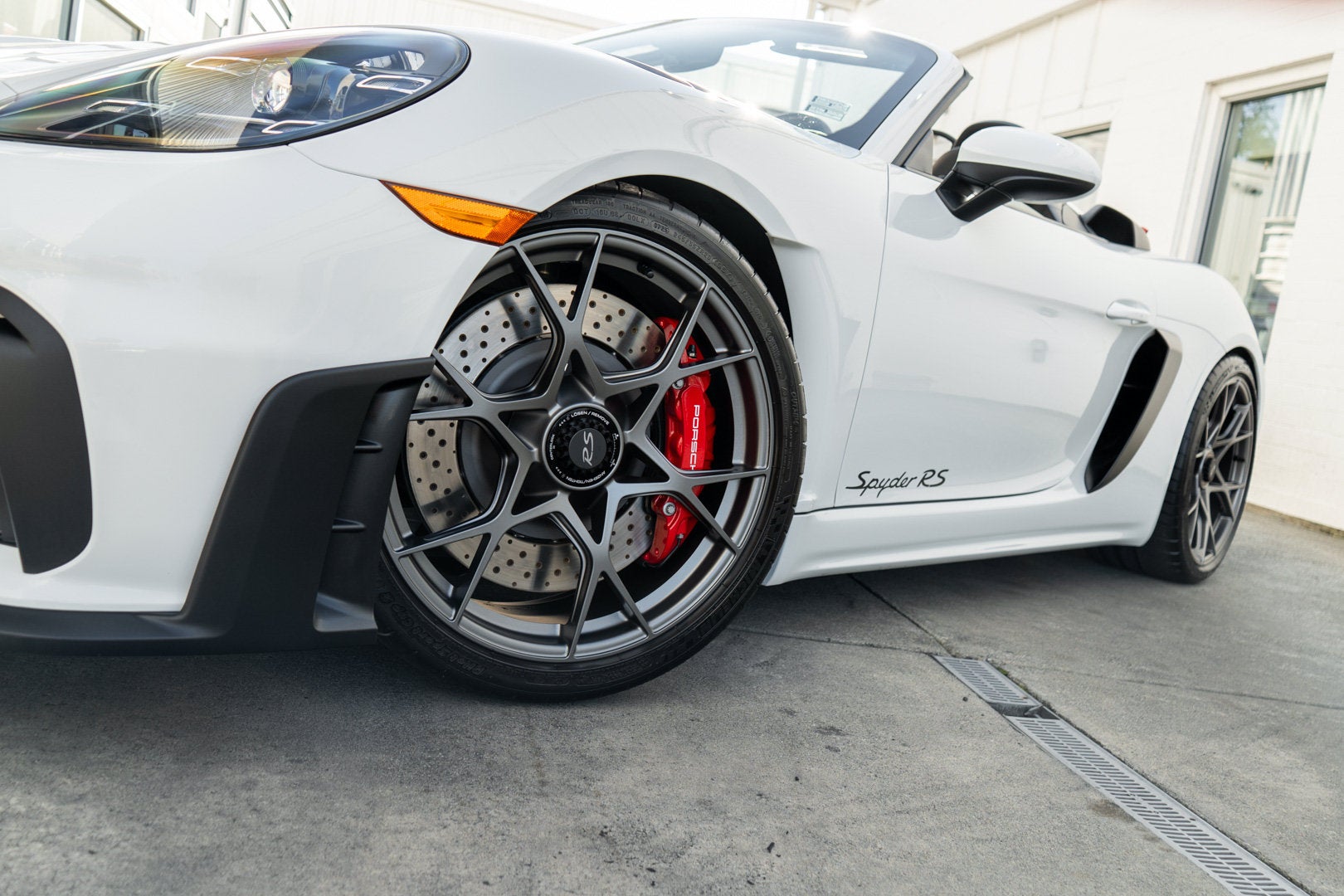 2025 Porsche 718 Spyder RS