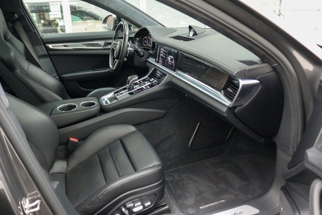 2018 Porsche Panamera Turbo