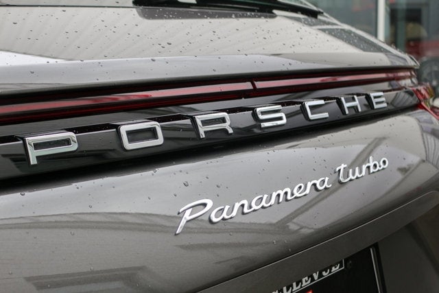 2018 Porsche Panamera Turbo