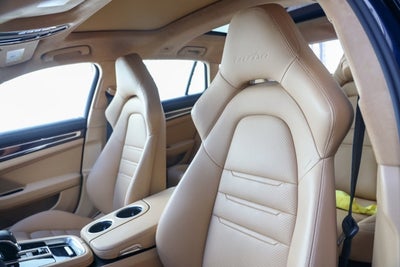 2019 Porsche Panamera Turbo