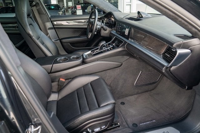 2018 Porsche Panamera Turbo Sport Turismo