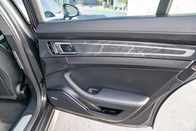 2018 Porsche Panamera Turbo Sport Turismo