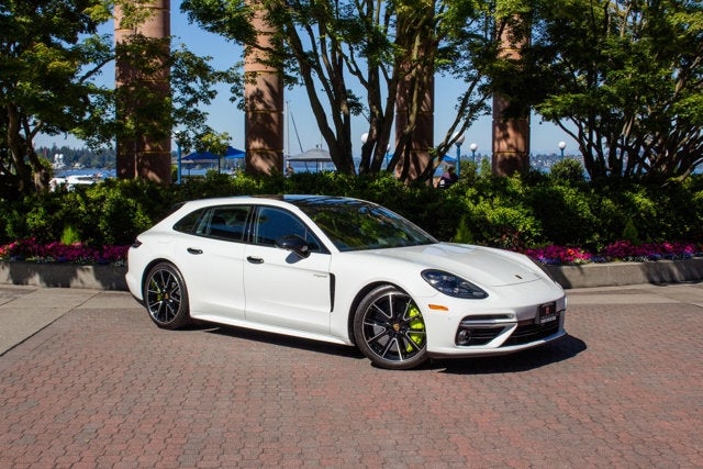 2018 Porsche Panamera Turbo S E-Hybrid