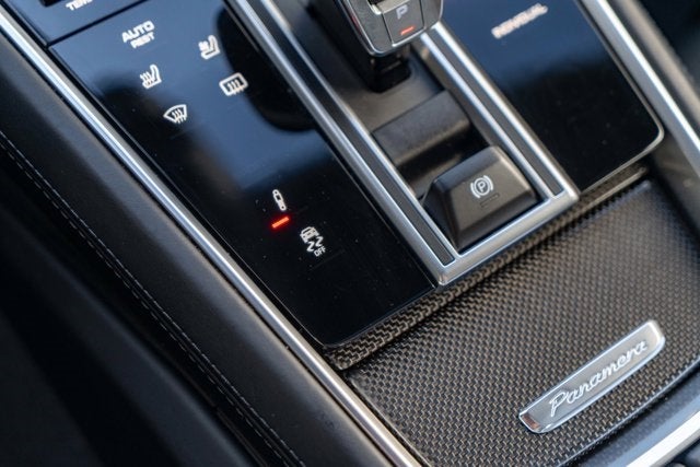 2018 Porsche Panamera Turbo S E-Hybrid