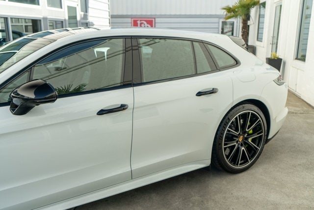 2018 Porsche Panamera Turbo S E-Hybrid