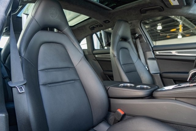 2018 Porsche Panamera Turbo S E-Hybrid