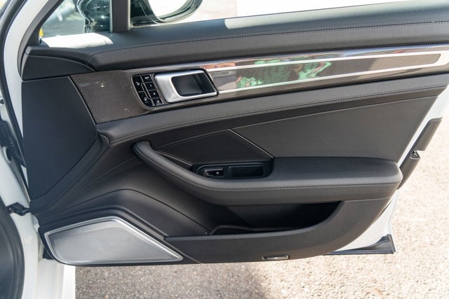 2018 Porsche Panamera Turbo S E-Hybrid