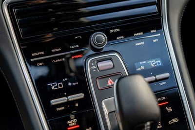 2019 Porsche Panamera Turbo S E-Hybrid