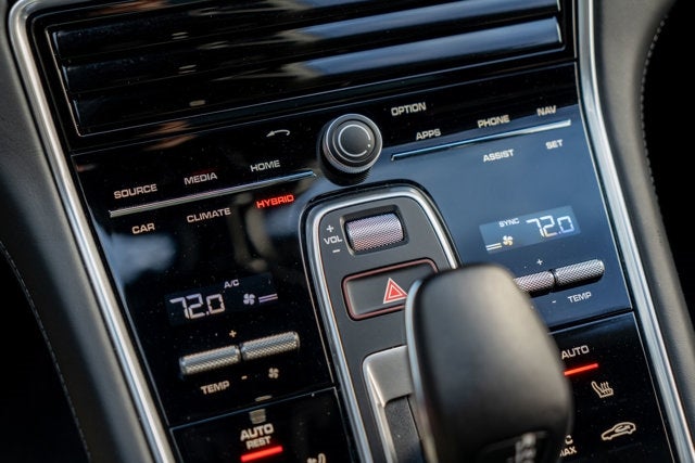 2019 Porsche Panamera Turbo S E-Hybrid