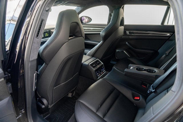 2019 Porsche Panamera Turbo S E-Hybrid