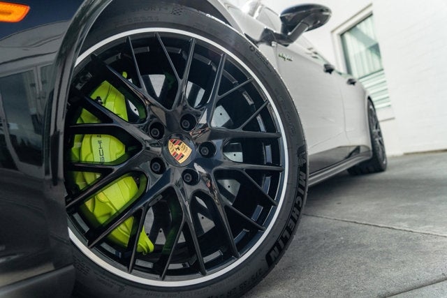 2019 Porsche Panamera Turbo S E-Hybrid