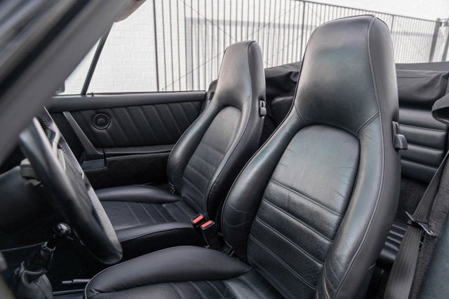 1986 Porsche 911 Carrera Cabriolet