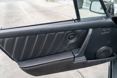 1986 Porsche 911 Carrera Cabriolet