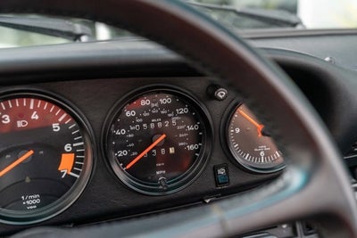 1986 Porsche 911 Carrera Cabriolet