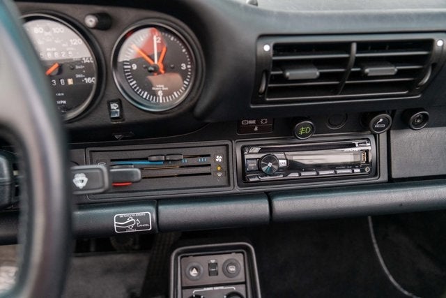 1986 Porsche 911 Carrera Cabriolet