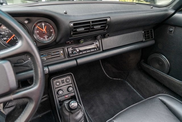 1986 Porsche 911 Carrera Cabriolet