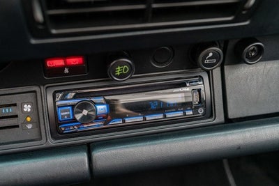 1986 Porsche 911 Carrera Cabriolet