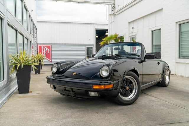 1986 Porsche 911 Carrera Cabriolet
