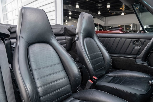 1986 Porsche 911 Carrera Cabriolet