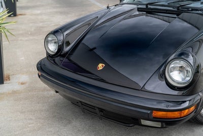 1986 Porsche 911 Carrera Cabriolet