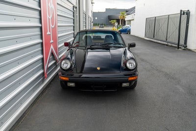 1986 Porsche 911 Carrera Cabriolet