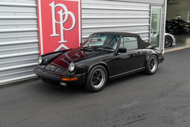 1986 Porsche 911 Carrera Cabriolet