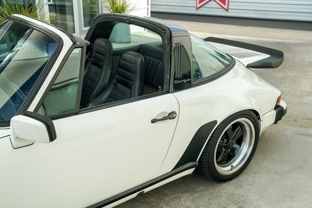 1984 Porsche 911 Targa