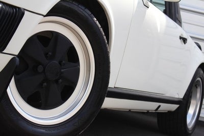 1989 Porsche 911 Carrera Targa