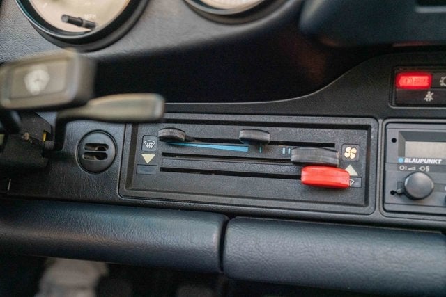 1987 Porsche 911 Carrera Targa