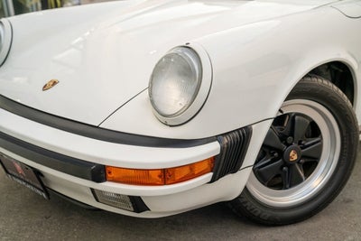 1987 Porsche 911 Carrera Targa
