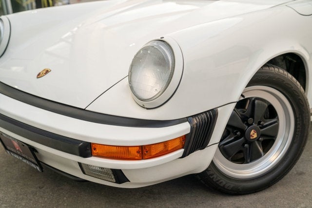 1987 Porsche 911 Carrera Targa