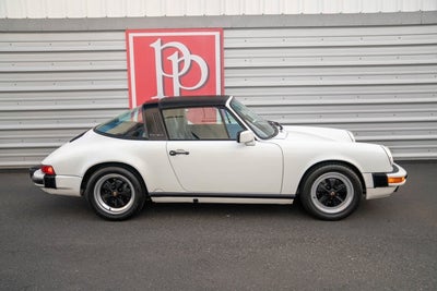 1987 Porsche 911 Carrera Targa