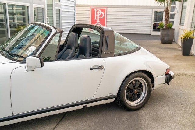 1987 Porsche 911 Carrera Targa