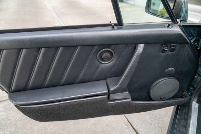 1985 Porsche 911 Carrera Cabriolet