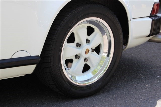 1987 Porsche 911 Carrera Cabriolet