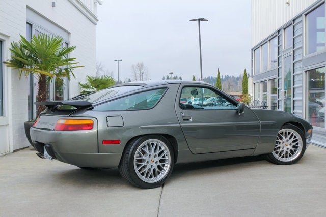 1987 Porsche 928 S4