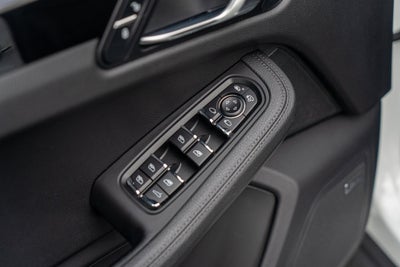 2018 Porsche Macan AWD