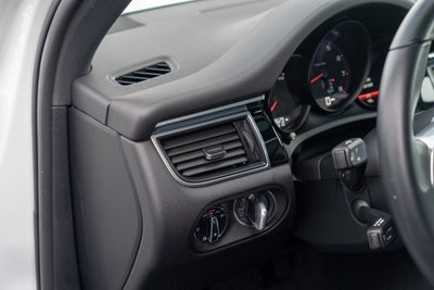 2018 Porsche Macan AWD