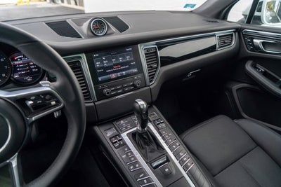 2018 Porsche Macan AWD