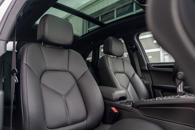 2018 Porsche Macan AWD