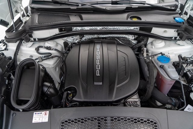 2018 Porsche Macan AWD