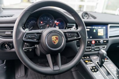 2022 Porsche Macan AWD