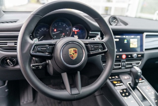 2022 Porsche Macan AWD