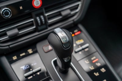 2022 Porsche Macan AWD