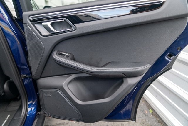 2022 Porsche Macan AWD